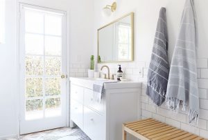 10 Ideas de espejos para tu baño moderno